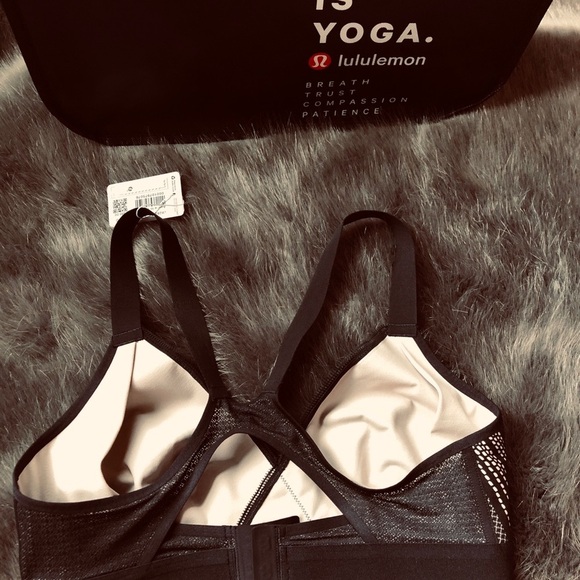 Lululemon awake to lace bra - Picture 4 of 5